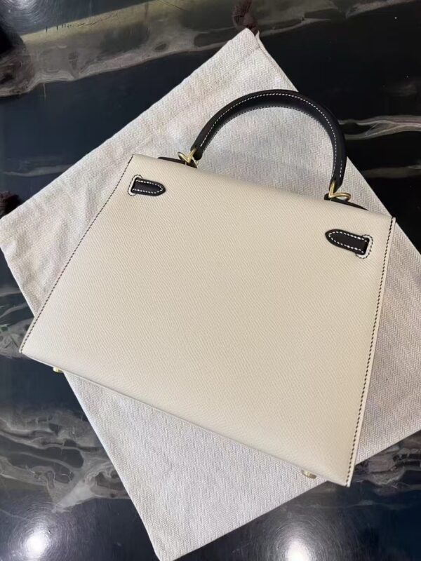 NoNo Xiatian Hermes Kelly 25CM Special Order Epsom Leather CK89 Noir / CK10 Craie Gold Hardware NoNo Xiatian Hermes Kelly 25CM Special Order Epsom Leather CK89 Noir / CK10 Craie Gold Hardware