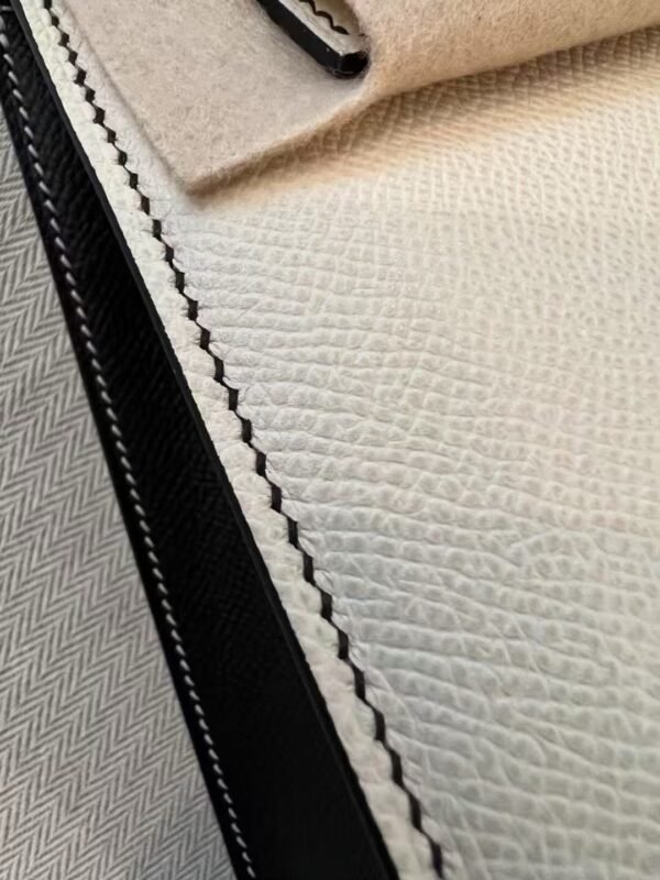 NoNo Xiatian Hermes Kelly 25CM Special Order Epsom Leather CK89 Noir / CK10 Craie Gold Hardware NoNo Xiatian Hermes Kelly 25CM Special Order Epsom Leather CK89 Noir / CK10 Craie Gold Hardware