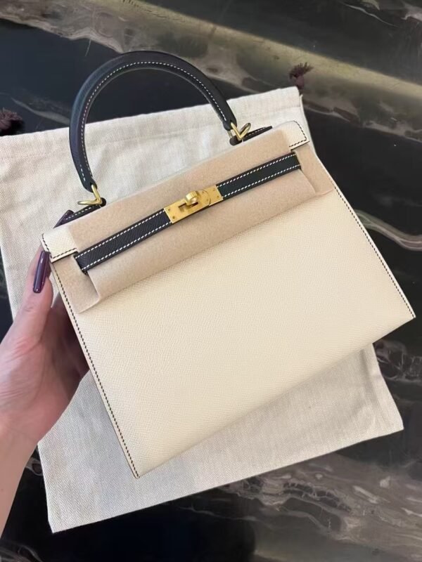 NoNo Xiatian Hermes Kelly 25CM Special Order Epsom Leather CK89 Noir / CK10 Craie Gold Hardware NoNo Xiatian Hermes Kelly 25CM Special Order Epsom Leather CK89 Noir / CK10 Craie Gold Hardware