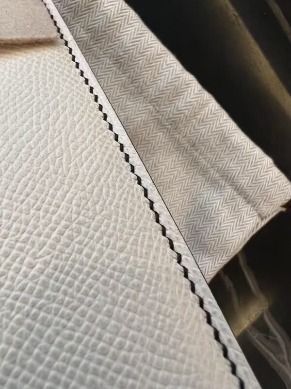 NoNo Xiatian Hermes Kelly 25CM Special Order Epsom Leather CK89 Noir / CK10 Craie Gold Hardware NoNo Xiatian Hermes Kelly 25CM Special Order Epsom Leather CK89 Noir / CK10 Craie Gold Hardware